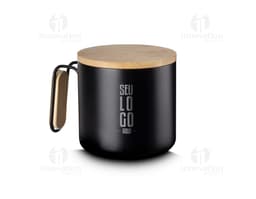 Caneca térmica de 380ml preta, feita de cerâmica, ideal para café, chá ou expresso. Perfeita para bebidas quentes, possui