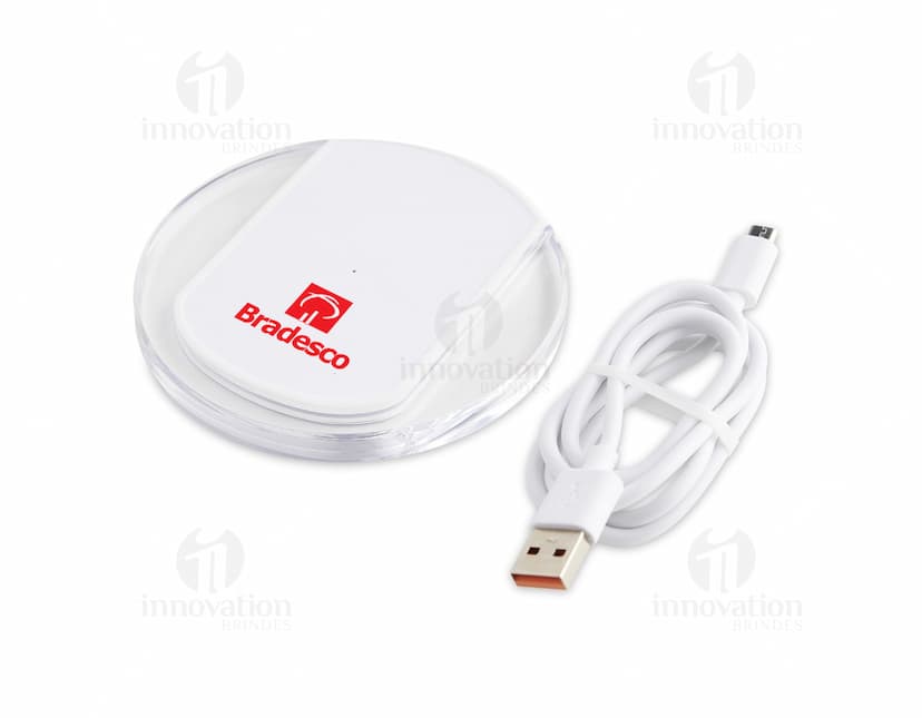 Carregador via indução moderno e prático para seu dia a dia. Tecnologia de ponta em um design elegante e prateado. Simples de usar, basta posicionar seu dispositivo e pronto! Perfeito para restaurantes, banquetes ou para uso doméstico. Nunca mais se preocupe com cabos bagunçados. Compre já o seu!