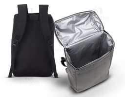 Mochila térmica 17L preta em couro, com alça e zíper, ideal para viagens de negócios e corporativas. Oferece luxo e