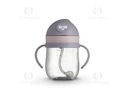 Copo de Transição Infantil 350ml em plástico amarelo transparente, com design clean e seguro para crianças, ideal para