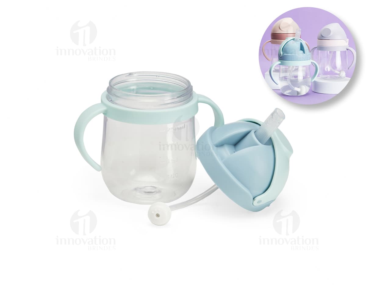 Copo de transição infantil 350ml para uma transição suave e segura. Perfeito para os pequenos exploradores! Feito de plástico resistente e com alça ergonômica, ideal para agarrar com segurança. Um item indispensável para os momentos de diversão e aprendizado. Garanta já o seu!