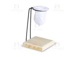Kit Café 3 Peças: Desfrute do seu café favorito com estilo e praticidade! Este conjunto inclui um balde de alumínio, uma