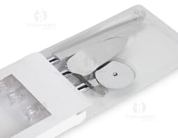 Conheça o kit de utensílios de 3 peças em aço inoxidável, perfeito para sua cozinha! Com faca afiada, garfo e colher, esse