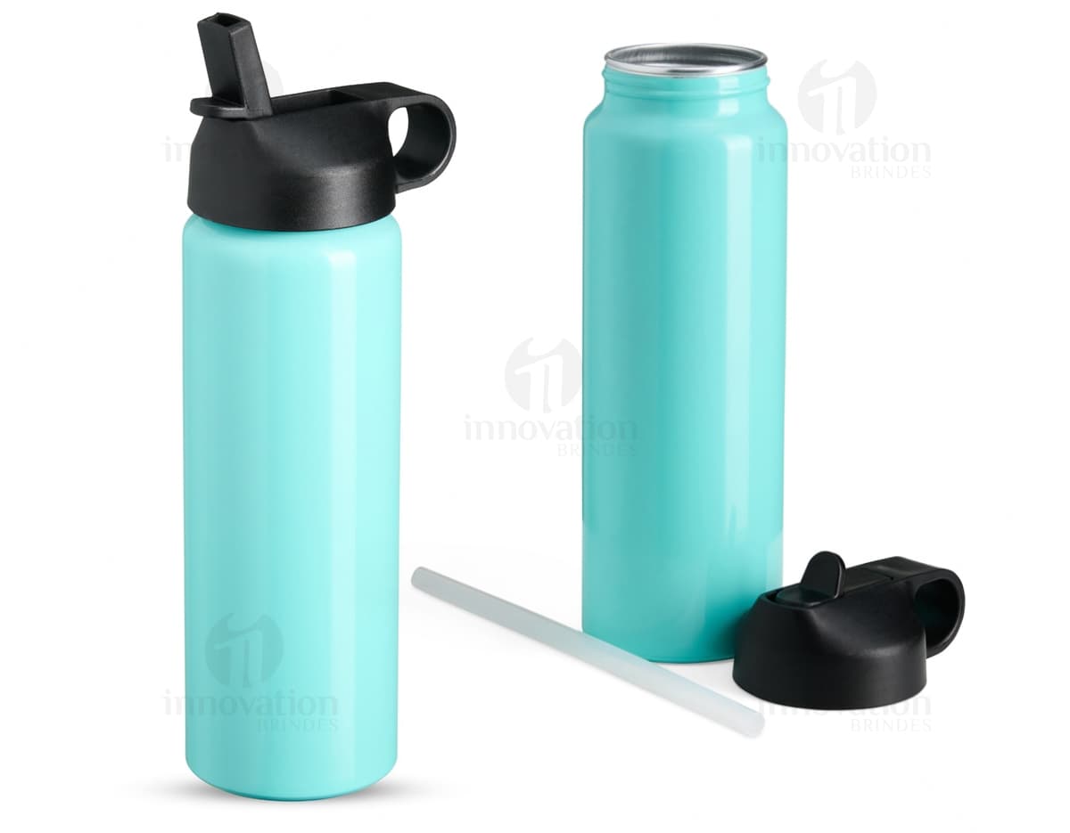 Squeeze de alumínio robusto com tampa flip, ideal para armazenar líquidos. O design é clean e elegante, com a tampa flip garantindo segurança e praticidade. Perfeito para ser utilizado como recipiente de água, sucos ou outras bebidas. Além disso, o material de alumínio garante durabilidade e resistência.