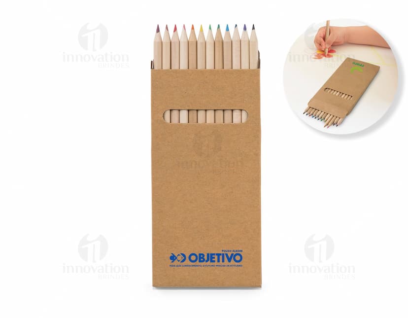 Caixa de cartão com 12 lápis de cor para colorir e se divertir. Perfeito para usar na escola, em casa ou no escritório. Ideal para presentear.