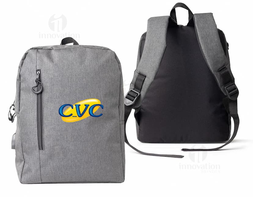 Mala de Viagem em Couro Marrom - Elegância e Estilo para suas Viagens. Feita em couro de alta qualidade, essa mala possui design vintage e moderno. Perfeita para viagens de negócios ou lazer, é espaçosa e resistente. Adquira já a sua!