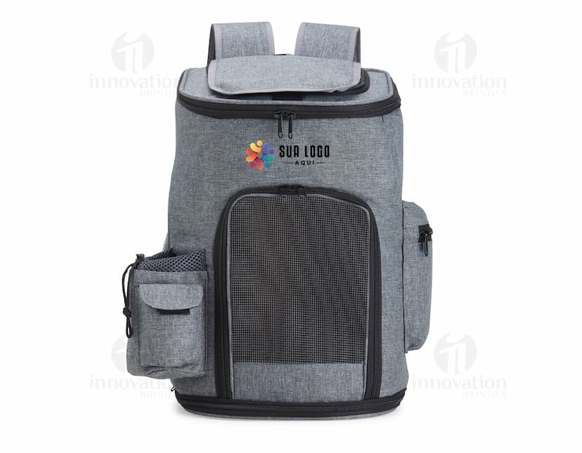 Mochila para transporte de pets - Transporte seu pet com segurança e conforto nessa mochila moderna e estilosa. Feita com materiais de alta qualidade, essa mochila é o acessório perfeito para quem ama seu animal de estimação. Leve seu pet para passear com praticidade!