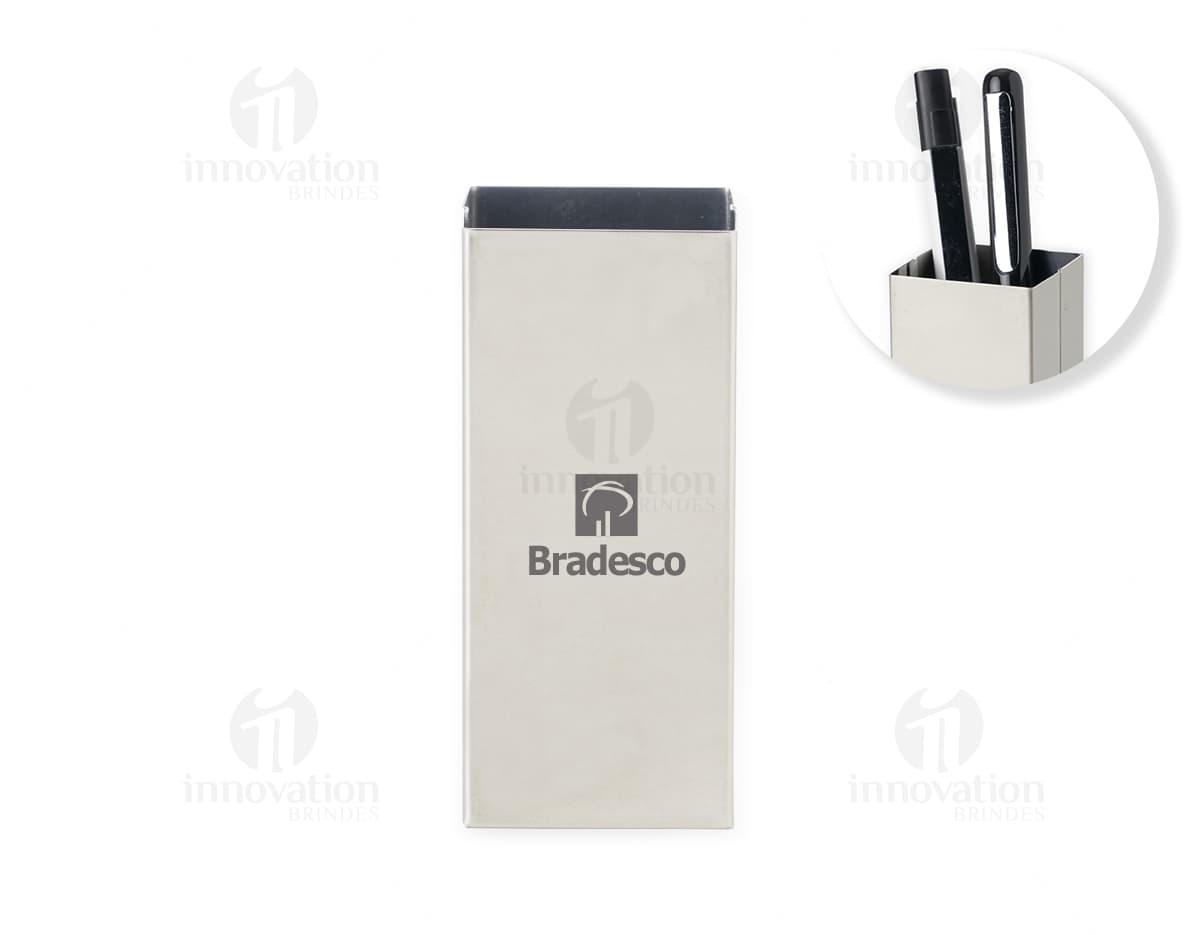 Suporte para canetas de metal elegante e prático para o seu escritório. Mantenha seus itens de papelaria organizados com este porta-canetas de alta qualidade. Ideal para presentear!