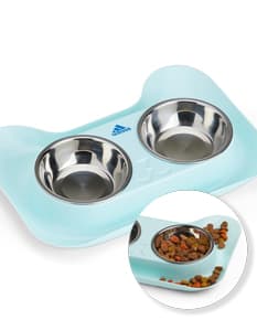 Tigela de aço inoxidável para animais com design moderno e brilhante, feita de metal prateado e circular. A imagem mostra uma tigela vazia com reflexos, adequada para uso em ambientes internos e externos.