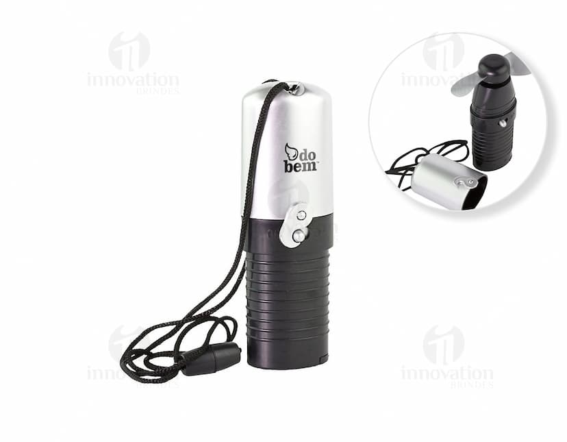 Device eletrônico moderno, objetivo de comunicação, equipamento de tecnologia digital. O mini ventilador portátil c/ tampa é um gadget eletrônico preto, com botão único para ligar, tela moderna e design compacto. Perfeito para uso em ambientes de trabalho, escritório ou em casa.