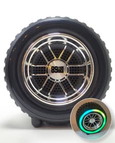 Caixa de som multimídia com luminária - Acesse o futuro da tecnologia musical e iluminação em um só produto! Perfeita para viagens, camping, ou ambiente doméstico, essa caixa de som combina alta qualidade de áudio com design moderno. Ideal para quem busca praticidade, estilo e funcionalidade. Garanta já a sua!