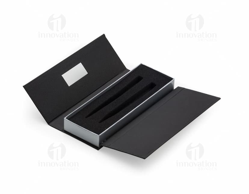 Conjunto de caneta e lapiseira de metal para escritório e estudos. Modernidade e elegância em um só produto. Perfeito para presentear ou usar no dia a dia.