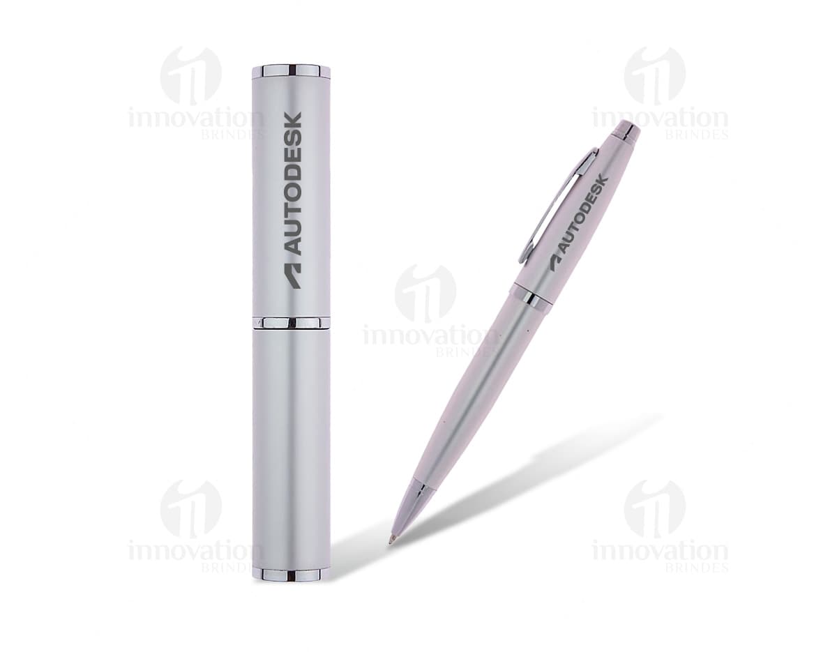 Caneta com estojo elegante e prático para suas anotações e escritos diários. Ideal para o escritório, estudos ou reuniões de negócios. Garanta já a sua!