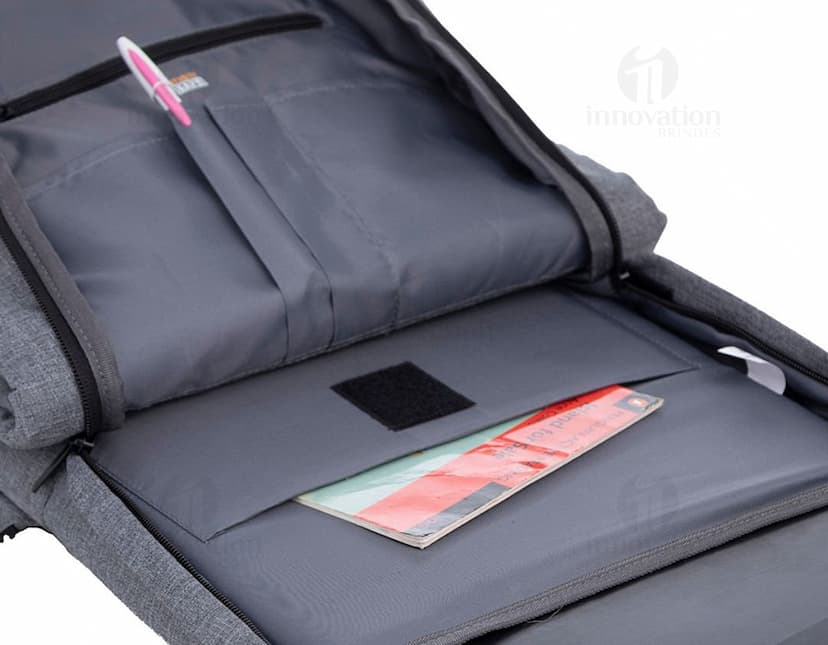 Mochila para notebook com bloqueio contendo caderno, fichário, caneta, negócios, escritório, livro, sacola, cinto de segurança, folha em branco, proteção, informações, anotação, escrita, página aberta, documento, vazio, educação, couro, dispositivo de segurança, organizador, texto, carteira, mensagem, planejamento, folha, assento, notas, estudo, dinheiro, preto, suporte, carta, lista, objeto, computador, design, mochila, nota fiscal, dados, moderno, tecnologia, bolsa de correio, aprendizado, reunião, teclado, capa, moeda, memorando, estudo, pessoal, espaço, comunicação, sucesso, estojo, repouso, papelada, contas, lembrete, ler, carteiro, economia, fundo, novo, cor, móveis, casa, interior.