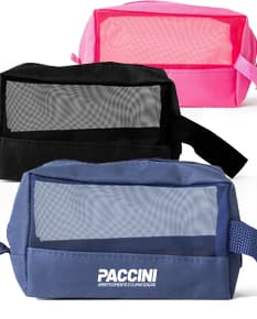 Nécessaire de Nylon com visor telado em cor preta e detalhes em dourado. Ideal para armazenar objetos pessoais, acessórios e produtos de higiene, combinando estilo moderno e praticidade.