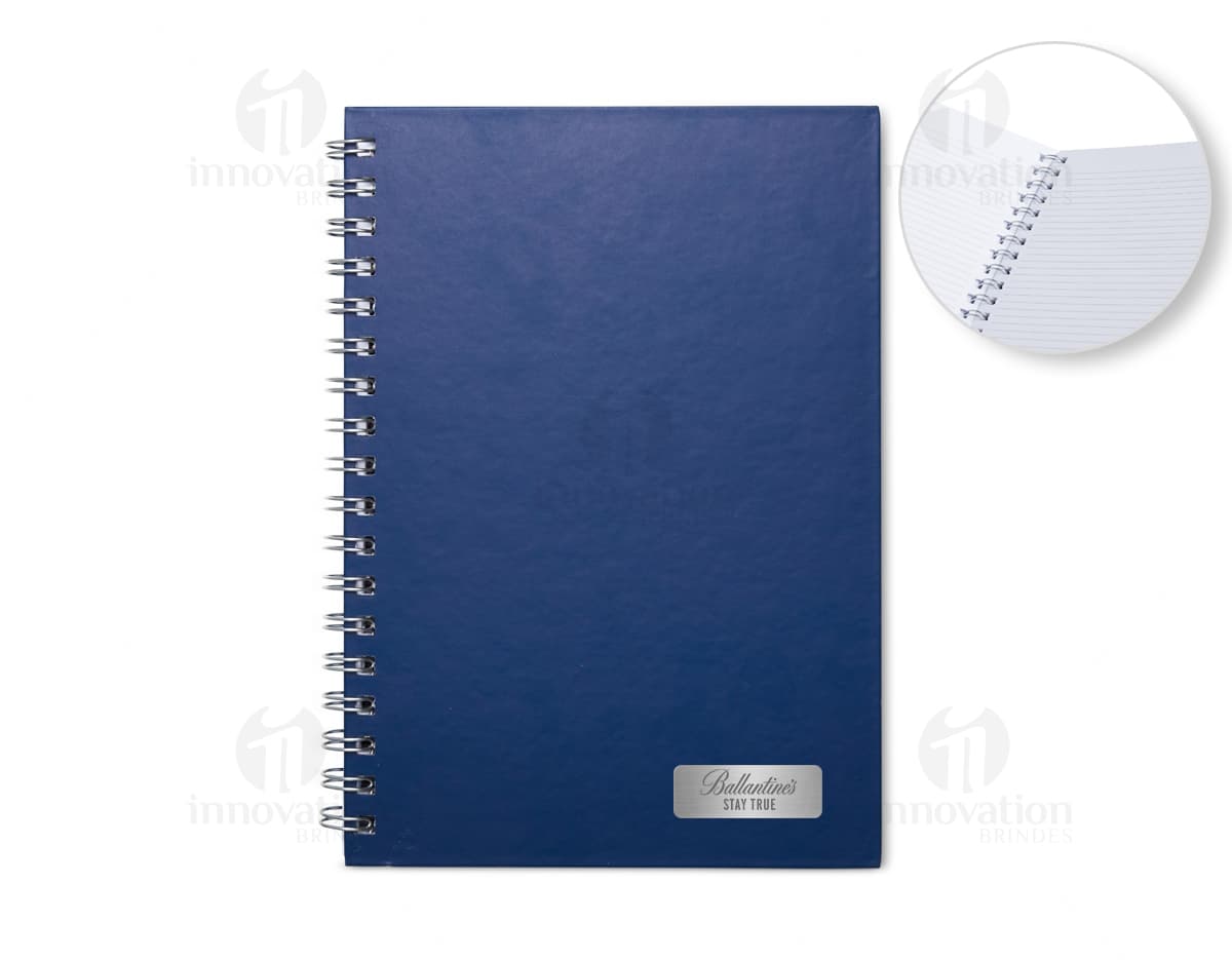 Caderno percalux emborrachado para escritório e escola, ideal para organizar suas anotações. Design moderno e durável, perfeito para estudo e trabalho. Adquira já o seu!