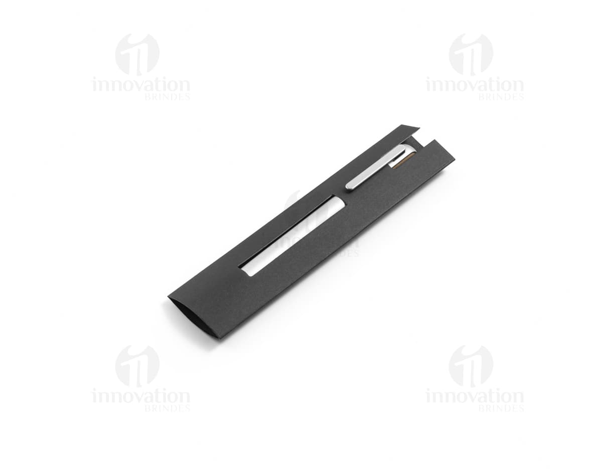 Esferográfica em alumínio de design moderno e elegante para escrita suave e precisa. Ideal para uso no escritório, escola, ou em casa. Feita em metal resistente, é a escolha perfeita para quem busca qualidade e sofisticação. Adquira já a sua!