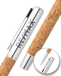 Caneta roller com corpo em aço inox para um escrita suave e elegante. Ideal para uso no escritório, em casa ou na escola. Feita com materiais duráveis e de alta qualidade. Adquira já a sua!