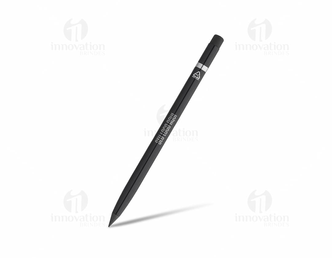 Caneta sem tinta em alumínio sobre papel branco, utilizada como ponteiro e indicador em ambientes de negócios e escritórios. A imagem mostra o equipamento de escrita em close-up, com detalhes em metal prateado e design elegante. Perfeito para escrever, assinar documentos e fazer planos financeiros.