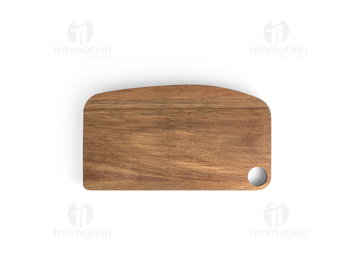 Tábua de Queijos em Madeira de Acácia - Acessório de Luxo para Saborear em Grande Estilo. Ideal para Presente ou para Degustar um Bom Queijo. Textura Rústica e Elegante, feita em Couro. Incremente sua Mesa com Esta Peça Única de Alta Qualidade. Surpreenda-se!