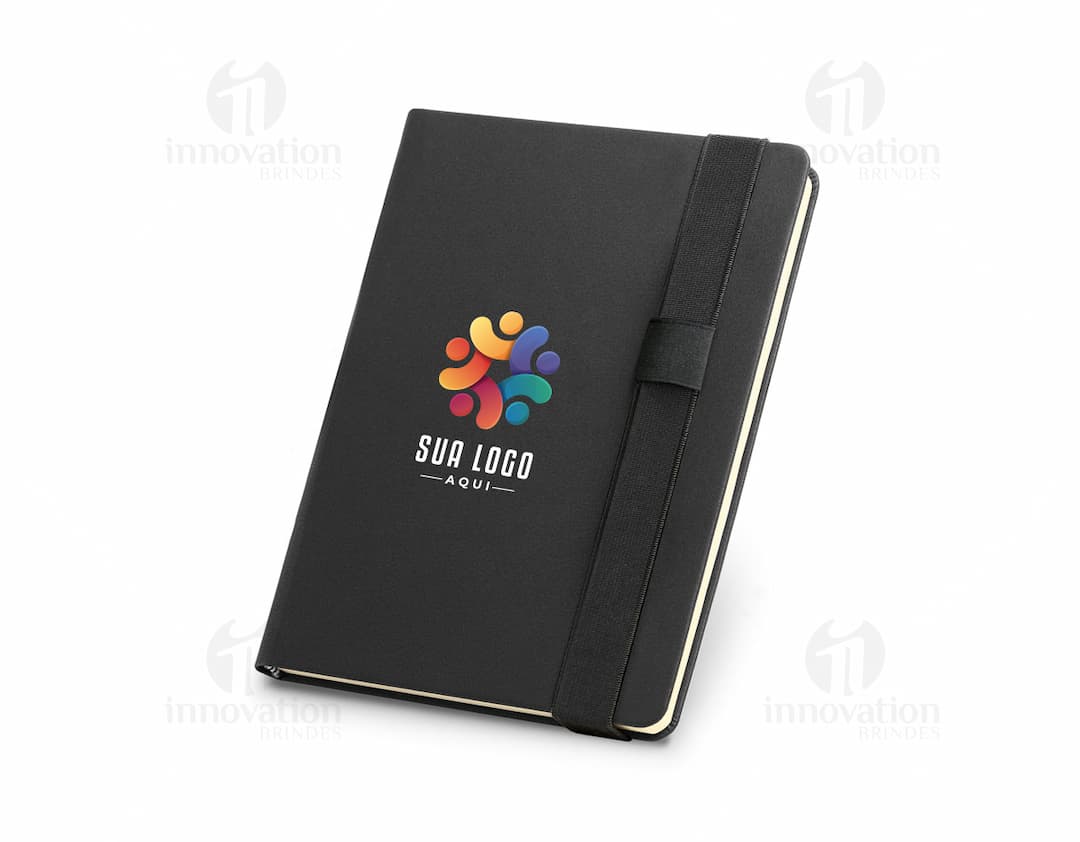 Caderno A5 em Couro Sintético - Ideal para organizar suas anotações no trabalho ou na escola. Mantenha suas informações seguras e bem protegidas. Prático e elegante, perfeito para seu dia a dia! Garanta o seu agora.