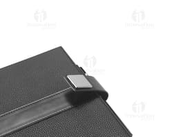 Caderno A5 em couro preto - Perfeito para manter você organizado no trabalho ou na faculdade. Feito em couro de alta