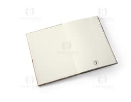 Caderno A5 em Palha Natural - Perfeito para quem ama anotar suas ideias com estilo e originalidade. Feito com material