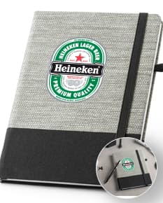 Caderno A5 em palha: perfeito para organizar suas anotações com estilo e elegância. Ideal para uso no escritório, escola ou em casa. Garanta já o seu!