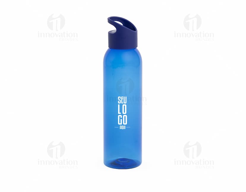 Garrafa Plástica 700ml - A solução ideal para se manter hidratado ao longo do dia. Feita em plástico transparente, é perfeita para levar água ou outras bebidas onde quer que vá. Garanta sua saúde e bem-estar com este produto prático e de alta qualidade. Adquira já a sua!