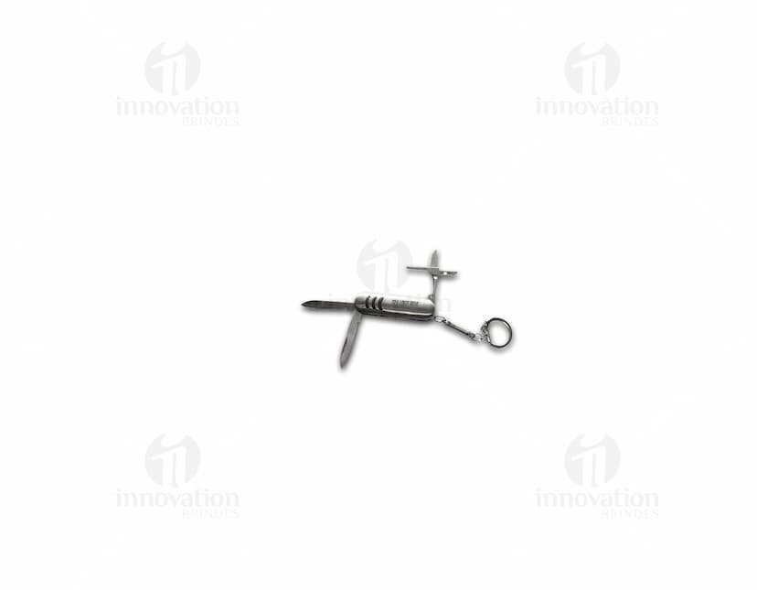 Canivete 3 funções com chaveiro, feito de metal preto com design artístico de um peixe-espada, elemento decorativo em formato de silhueta, estilo vintage com padrões de padrão espiral e borda gráfica, representação 3D realista, ferramenta icônica e coleção de elementos de sucesso em negócios e trabalho, com espaço para texto personalizado.