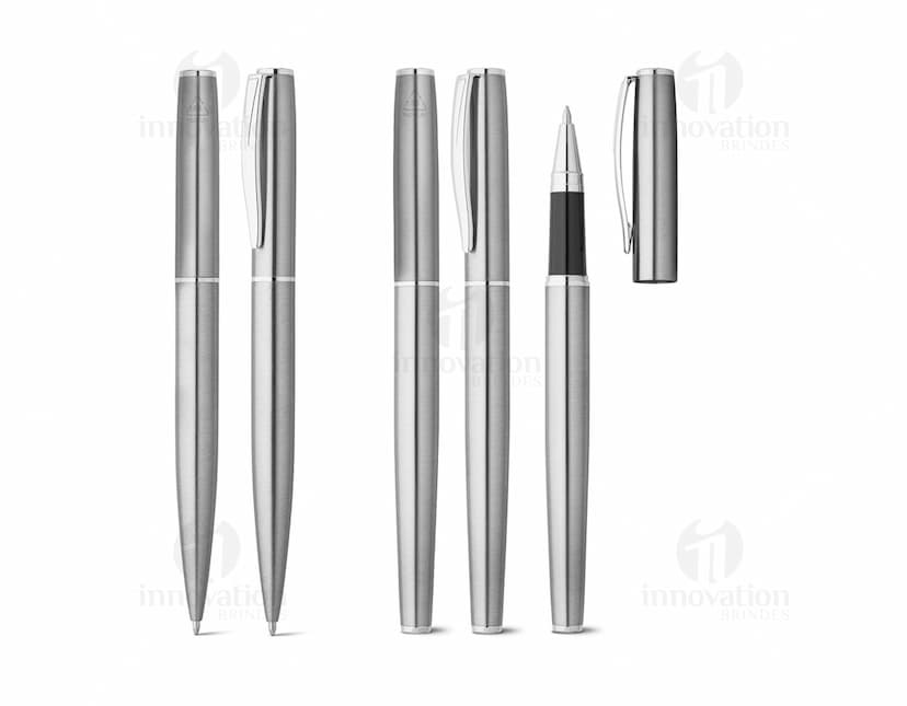 Conjunto de roller e esferográfica em metal cromado, ideal para escrita no trabalho ou na escola. Design moderno e prático para o dia a dia. Adquira já o seu!
