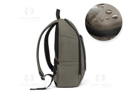 Mochila para notebook em tecido 600D preto, com alças ajustáveis, compartimento acolchoado para notebook e bolsos frontais.
