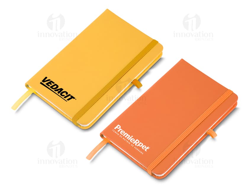 Moleskine Sintético Capa Dura 80 Folhas - Caderno com capa dura e lisa de cor sólida, contendo 80 folhas.
