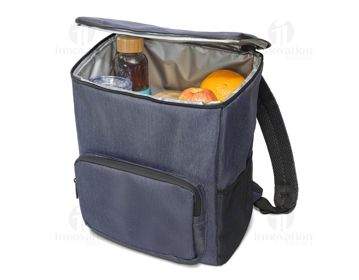Mochila com isolamento térmico em couro preto, com zíper e alça. Ideal para viagens, armazenamento de objetos e elegância no estilo pessoal.