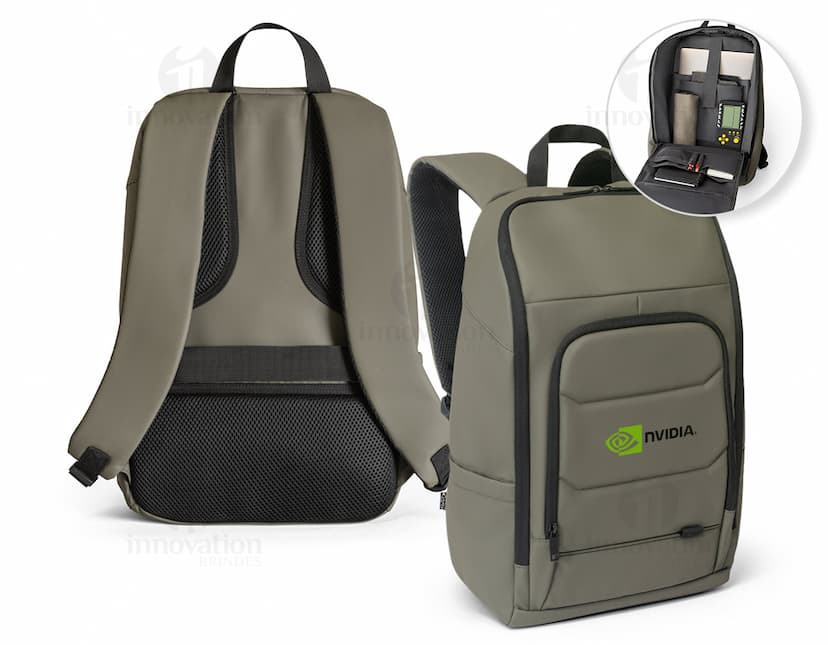 Mochila para notebook preta, ideal para transportar seu equipamento de forma segura e prática. Com design moderno, possui compartimentos espaçosos e acolchoados. Perfeita para o dia a dia no trabalho ou na faculdade. Garanta já a sua!