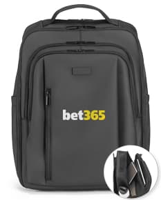 Mochila trolley de couro preto com alça de metal e zíper. Ideal para viagens de negócios e armazenamento de equipamentos tecnológicos e dinheiro. Estilo moderno e elegante.