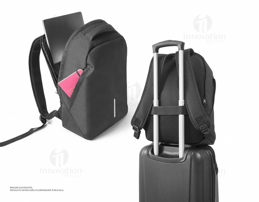 Mochila com sistema antirroubo em preto, com design moderno. Equipada com dispositivo de conexão, rodas, alça de metal e compartimento para laptop. Ideal para viagens de negócios e armazenamento seguro de equipamentos eletrônicos.