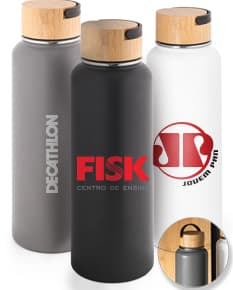 Garrafa em aço inox para produtos de higiene e saúde, com design clean e metálico.