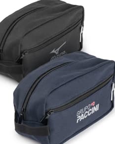 Necessaire de couro preto com zíper e alça de mão, ideal para viagens e armazenamento de objetos pessoais. Estilo moderno e elegante para homens de negócios de sucesso, com espaço para dinheiro, cartões, documentos e outros acessórios. Ideal para viagens de negócios ou lazer.
