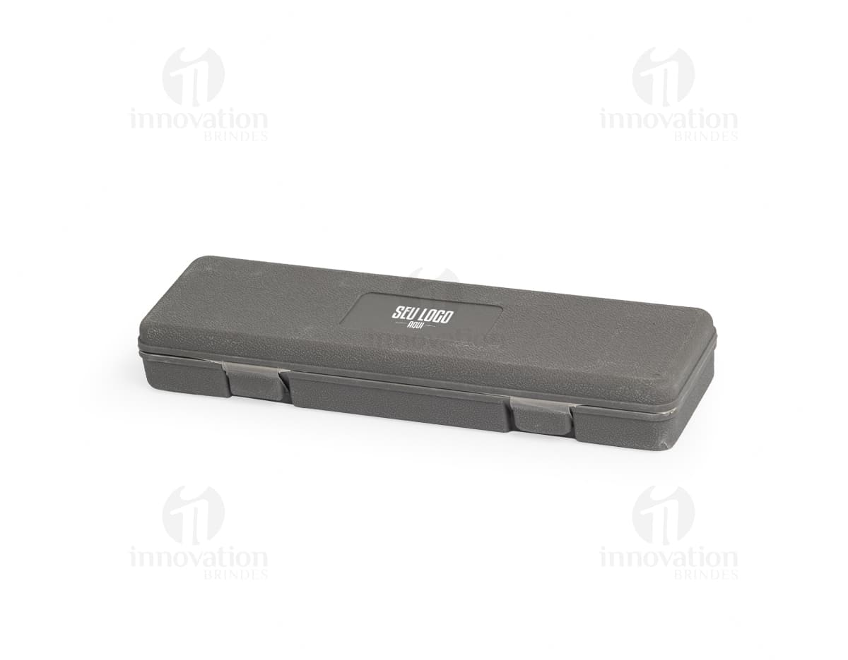 Kit ferramenta com 10 peças contendo um dongle, equipamento eletrônico, modem, dispositivo digital, conexão sem fio e cabo.