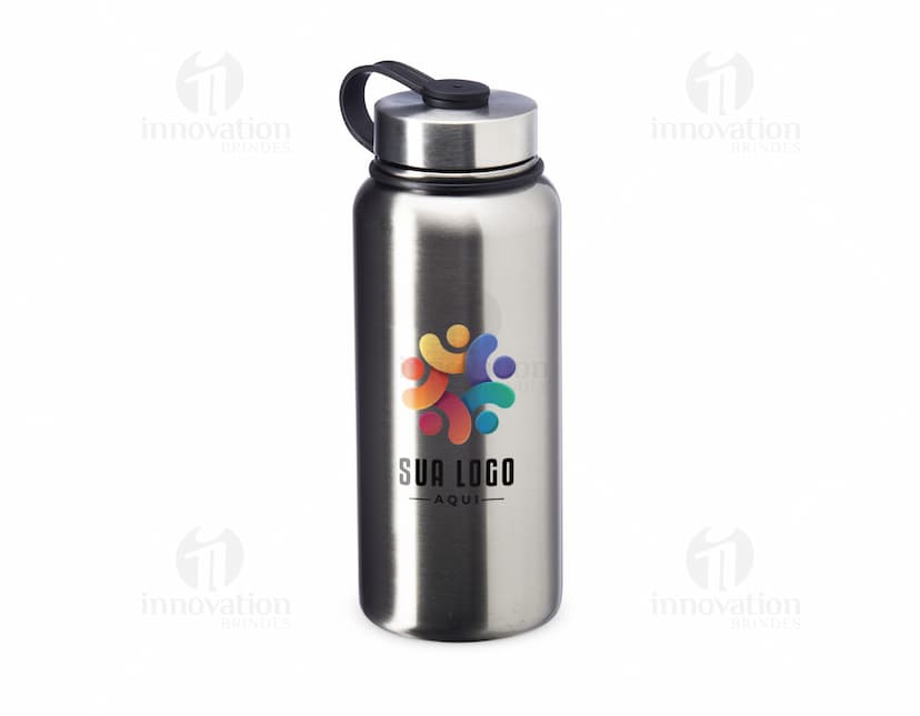 Garrafa térmica de aço inoxidável com capacidade para 950ml, ideal para manter a temperatura da água ou outro líquido. O recipiente possui tampa e design elegante, perfeito para manter a bebida quente ou gelada por mais tempo.