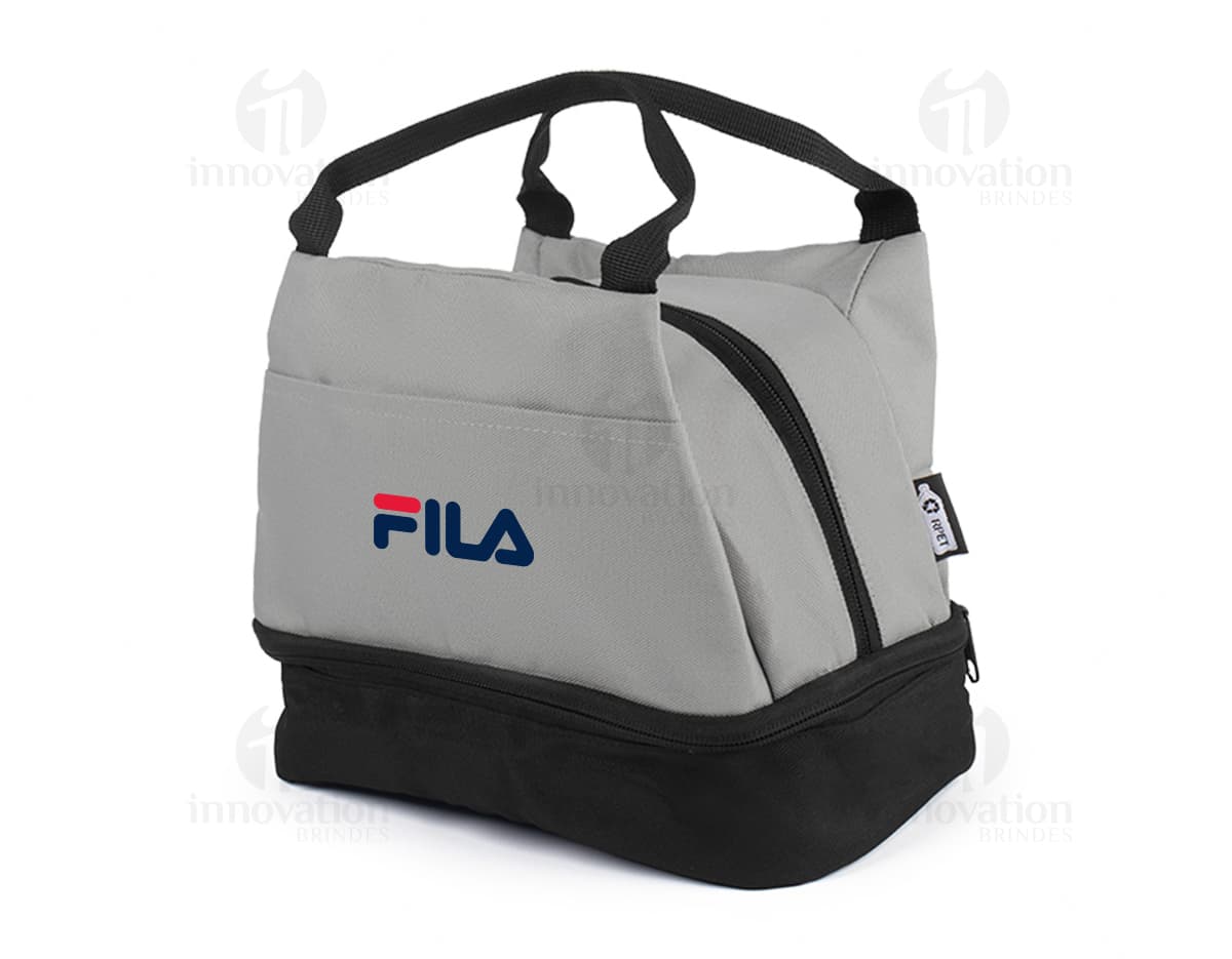Bolsa térmica de couro preta, moderna e elegante, com alça e zíper. Ideal para transporte de alimentos e bebidas mantendo a temperatura.