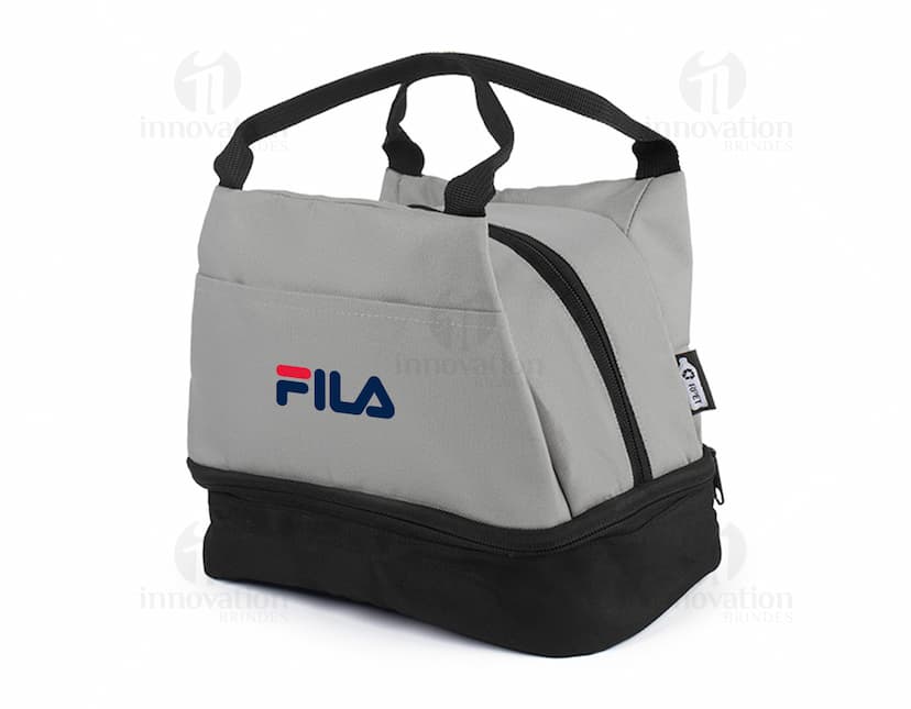 Bolsa térmica de couro preta, moderna e elegante, com alça e zíper. Ideal para transporte de alimentos e bebidas mantendo a temperatura.
