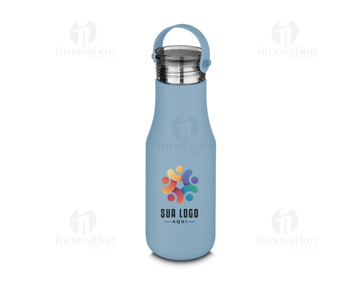 Garrafa térmica de 500ml, feita de plástico transparente e possui tampa. Ideal para manter líquidos frescos ou quentes por mais tempo.