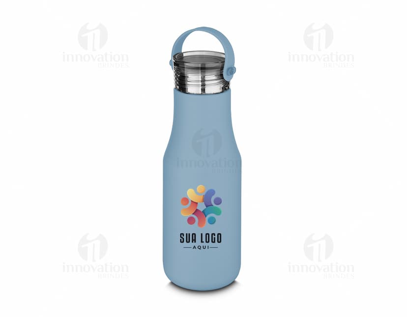 Garrafa térmica de 500ml, feita de plástico transparente e possui tampa. Ideal para manter líquidos frescos ou quentes por mais tempo.