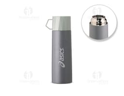 Garrafa térmica de 500ml em aço inoxidável prata e preto, design moderno e elegante. Objeto vazio e limpo, ideal para manter