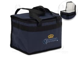 Bolsa térmica de 13 litros em couro marrom, estilo elegante e moderno. Possui alças, zíper e compartimento único. Ideal para