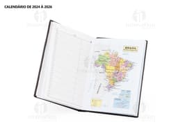 Agenda diária 2025, em couro marrom vintage, com folhas em branco e espaço para documentos, dinheiro e cartões. Objeto de
