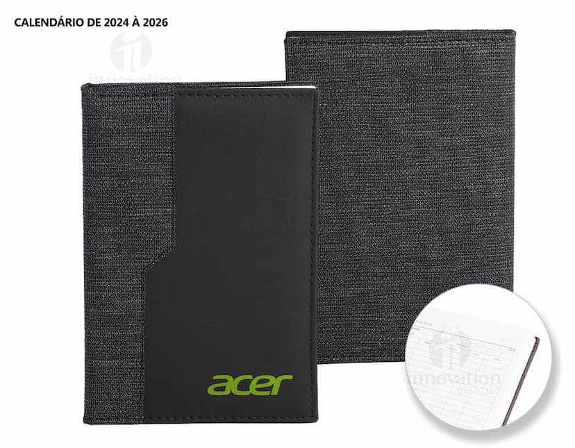 Agenda Diária 2025 em design vintage e textura marrom, com capa preta e papel em branco para anotações. Equipamento de tecnologia, ideal para escrita de lembretes e organização de compromissos e informações no escritório ou na escola. Inclui espaço para listas, notas e dados, com moderno sistema de armazenamento digital.
