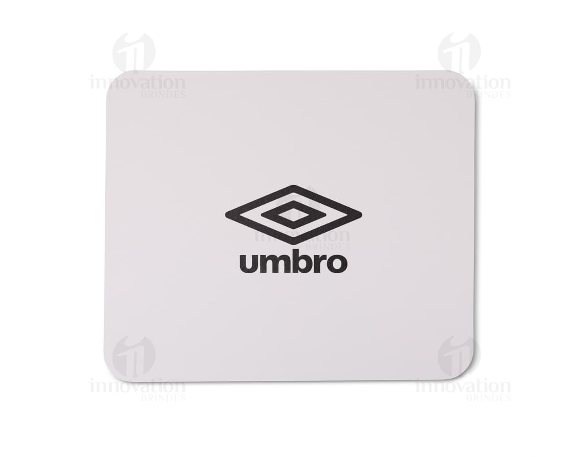 Envelope de couro sintético para mouse pad, em tons de amarelo e rosa com um clip de papel. O item é 3D e possui espaço vazio para escrita, ideal para anotações e lembretes de escritório.